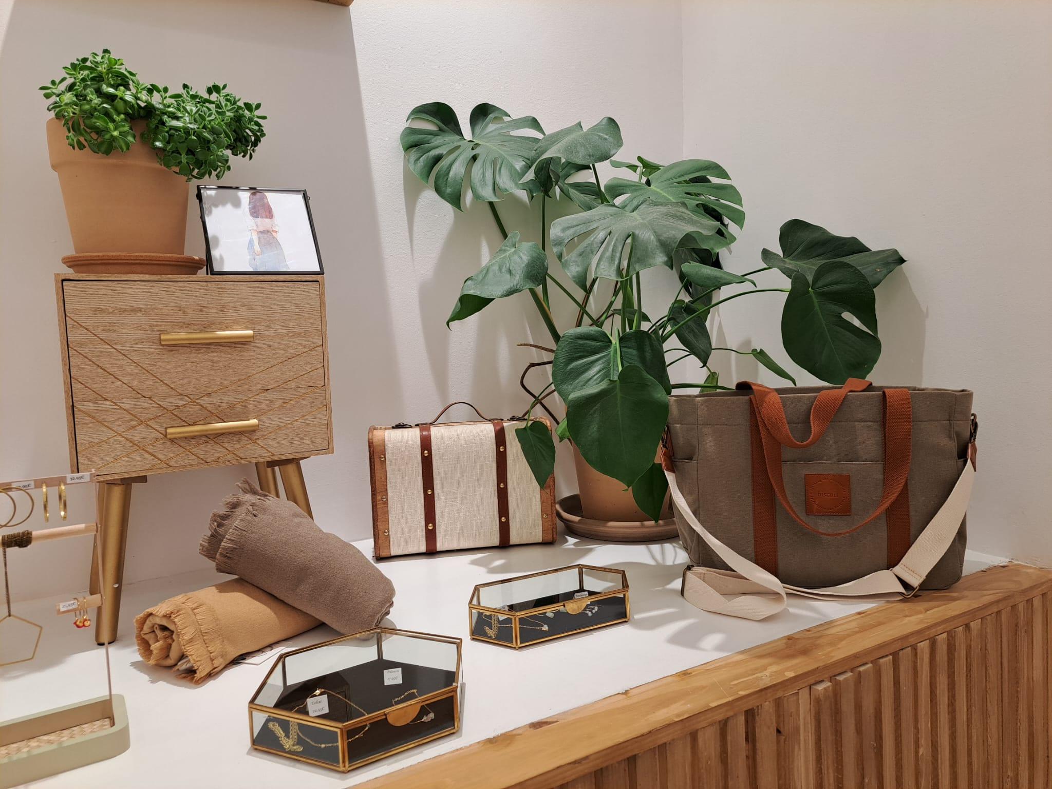 MADRID · CLAUDIO COELLO - biscuit