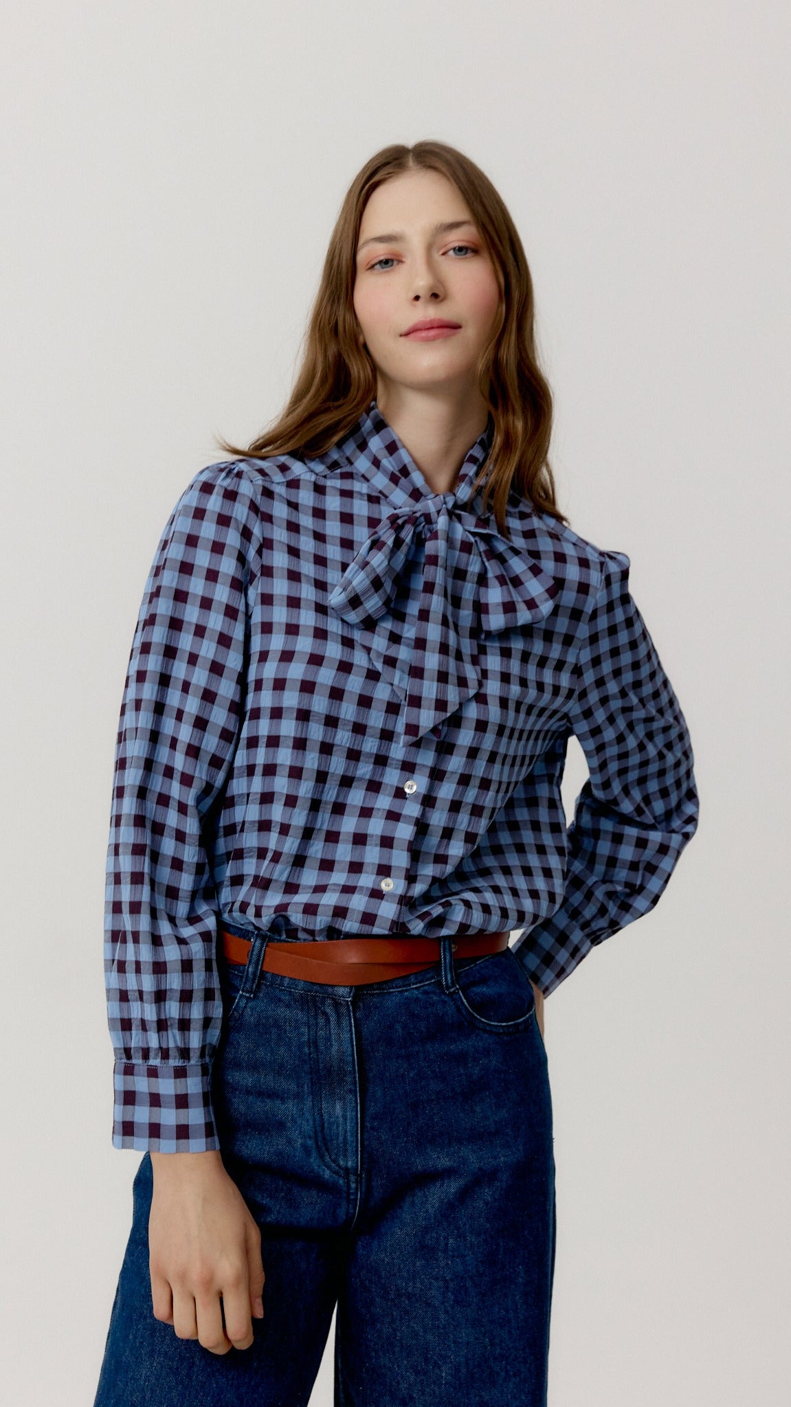 Camisa Bonnie de cuadros lavanda en vista frontal.