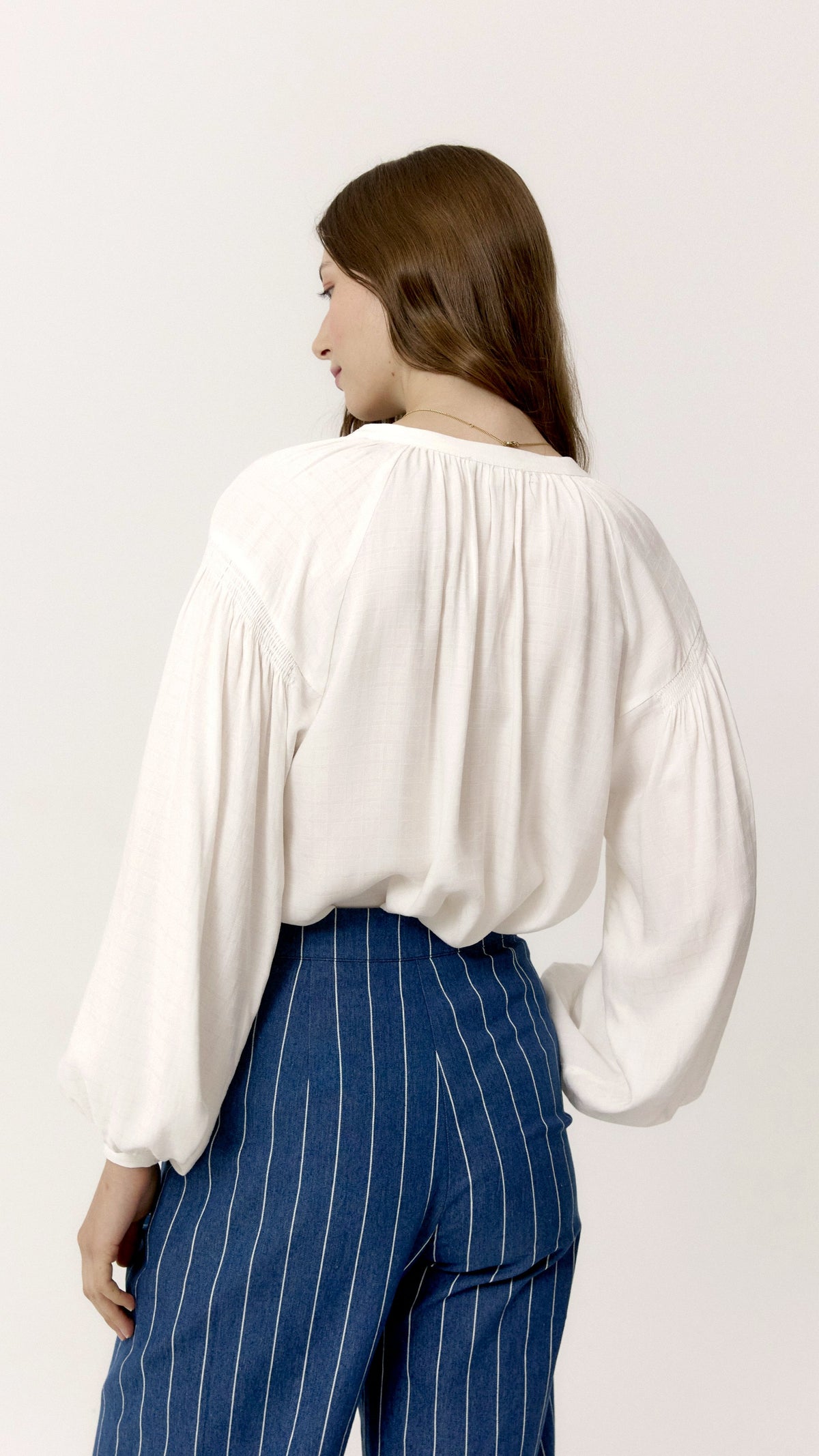 Camisa Mars blanca de mujer - vista trasera
