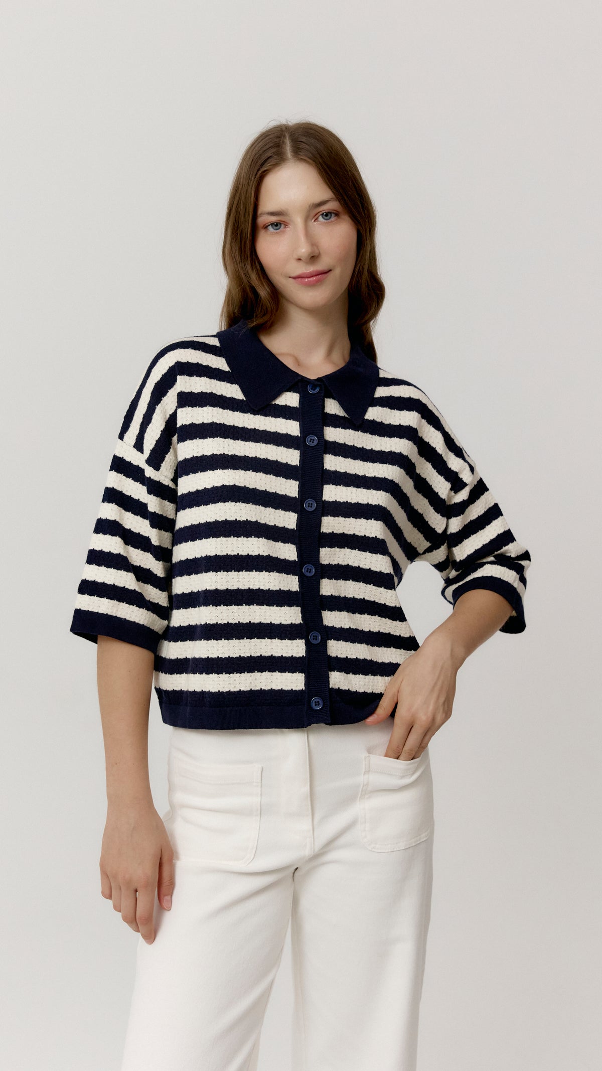 Top Kyoto Navy de Biscuit, look frontal.